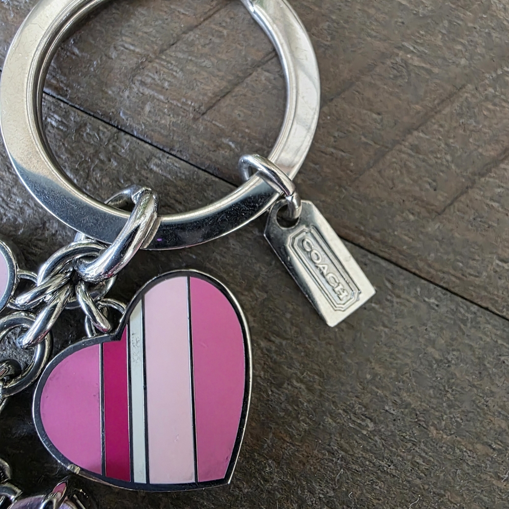 Vintage Coach Breast Cancer Awarness Keychain Pink Multi Enamel Hearts & Crystal - Picture 3 of 5